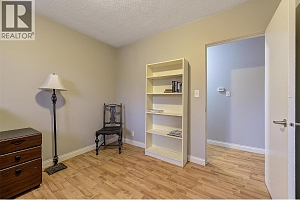 1122 Stockwell Avenue - Photo 22