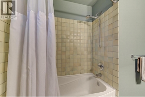 1122 Stockwell Avenue - Photo 24