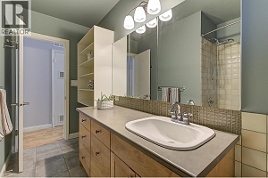 1122 Stockwell Avenue - Photo 25