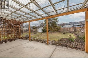 1122 Stockwell Avenue - Photo 31