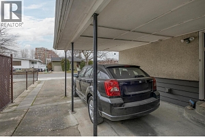 1122 Stockwell Avenue - Photo 38