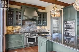 6166 Seymoure Avenue - Photo 24