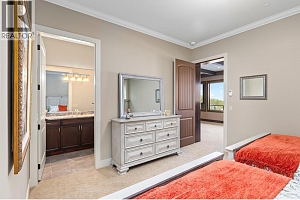 6166 Seymoure Avenue - Photo 50