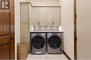 6166 Seymoure Avenue - Photo 55