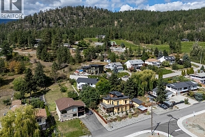 6226 Sanderson Avenue - Photo 52