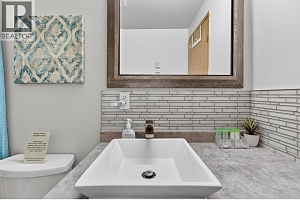 3050 Seclusion Bay Road Unit# 105 - Photo 14