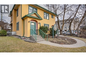 3103 27 Street - Photo 3