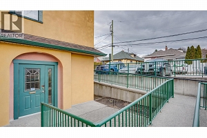 3103 27 Street - Photo 5