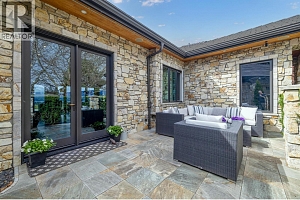 4040 Casorso Road - Photo 28