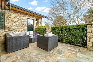 4040 Casorso Road - Photo 29