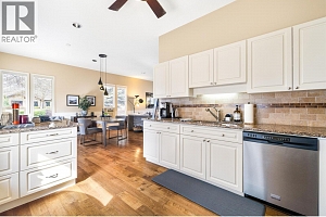 4040 Casorso Road - Photo 89