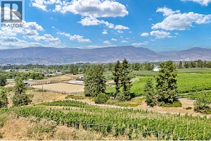 4040 Casorso Road - Photo 96