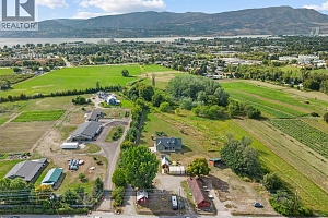 3550 Benvoulin Road - Photo 2