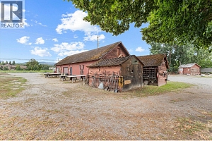 3550 Benvoulin Road - Photo 58