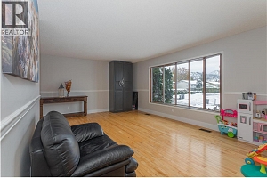 745 Wenric Crescent - Photo 11