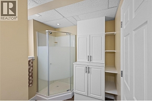 2141 Kaslo Court - Photo 43