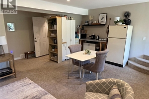 2172 Michelle Crescent - Photo 15