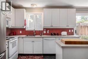 2172 Michelle Crescent - Photo 20