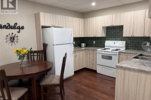 2172 Michelle Crescent - Photo 9