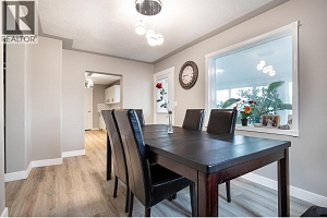 7880 Pleasant Valley Road - Photo 13