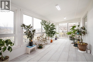 7880 Pleasant Valley Road - Photo 25