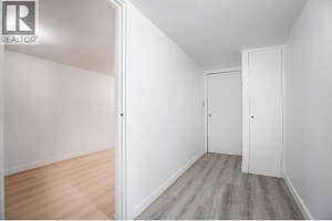 7880 Pleasant Valley Road - Photo 35