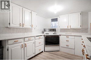 7880 Pleasant Valley Road - Photo 37