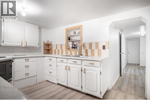 7880 Pleasant Valley Road - Photo 38