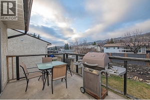 5121 27 Avenue - Photo 21