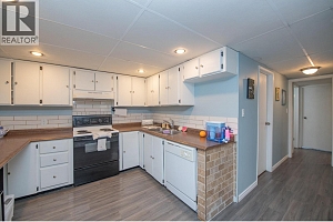 5121 27 Avenue - Photo 27