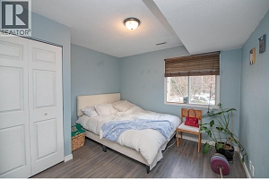 5121 27 Avenue - Photo 35