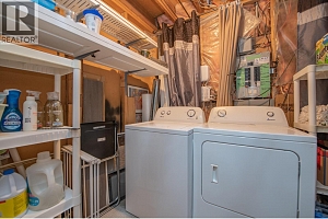 5121 27 Avenue - Photo 37