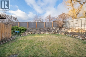 5121 27 Avenue - Photo 42