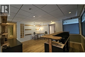 545 Lawrence Avenue Unit# A - Photo 10