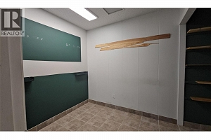 545 Lawrence Avenue Unit# A - Photo 26