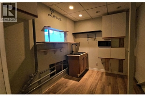 545 Lawrence Avenue Unit# A - Photo 29