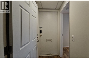 545 Lawrence Avenue Unit# A - Photo 32