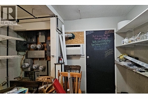 545 Lawrence Avenue Unit# A - Photo 37