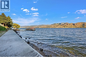 3050 Seclusion Bay Road Unit# 100 - Photo 33