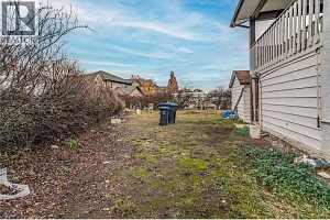 758 Josselyn Court - Photo 32