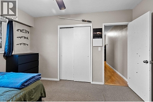 1231 Kelglen Crescent - Photo 15