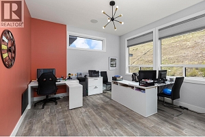 1088 Clarance Avenue - Photo 25