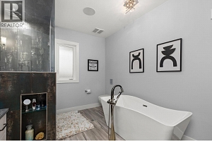 1088 Clarance Avenue - Photo 38