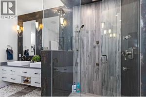 1088 Clarance Avenue - Photo 39