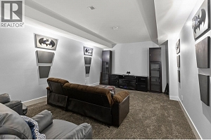 1088 Clarance Avenue - Photo 53