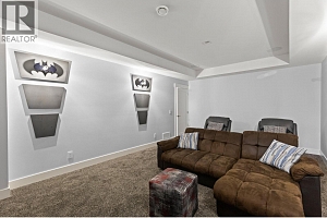 1088 Clarance Avenue - Photo 54