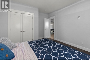 1088 Clarance Avenue - Photo 63