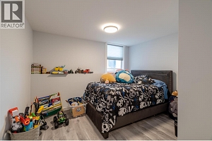 1088 Clarance Avenue - Photo 71