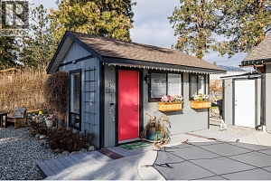 2575 Pineridge Place - Photo 33