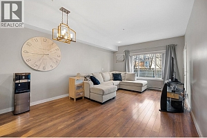 2120 Shannon Ridge Drive Unit# 105 - Photo 4